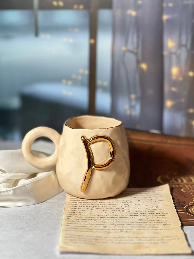 Tasse à lettres en céramique faite main Tasse initiale - Etsy France | Etsy (FR)