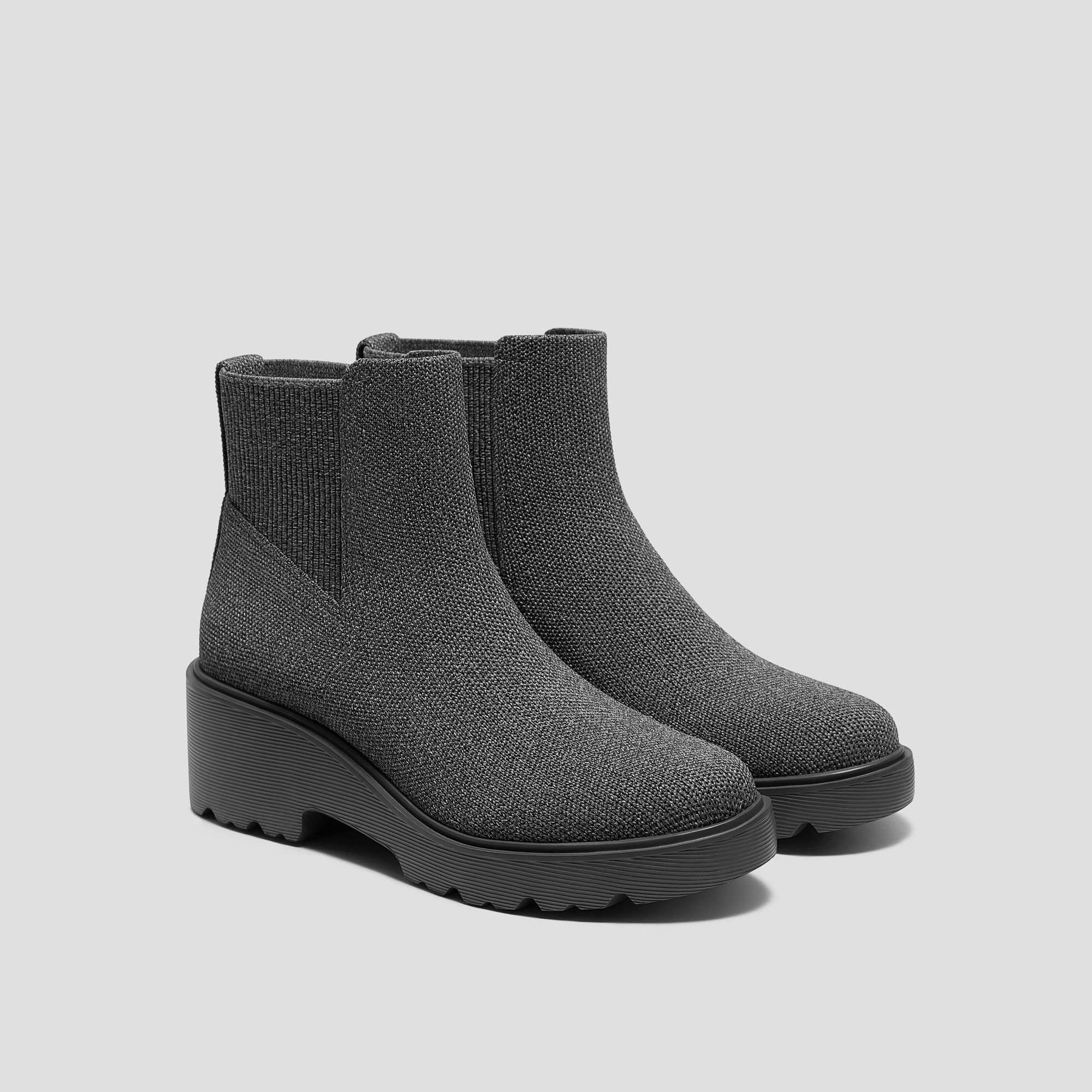 Round-Toe Chunky Platform Travel Boots (Everly) | VIVAIA