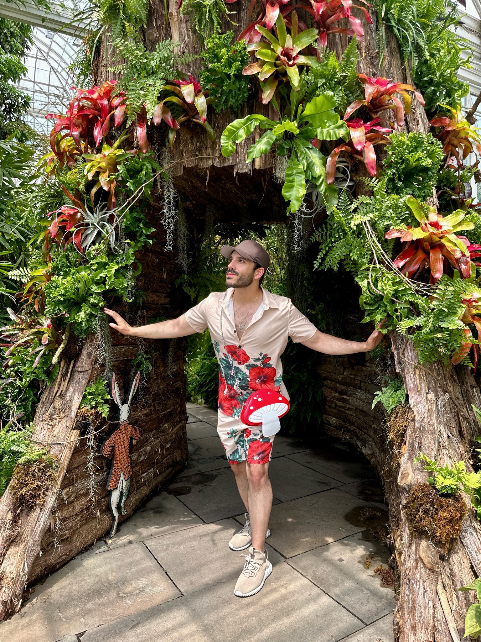 Alice In Wonderland Fit 🍄🐇☕️

Floral Shirt for Men / Floral Shorts / Summer Look Fit for Men / Spring Look Fit for Men / Beach Look Fit for Men / Beige Look Fit For Men / Mushroom Crossbody Bag / Casual Look For Men / Beige Running Sneakers Shoes

#LTKFindsUnder50 #LTKMens #LTKTravel