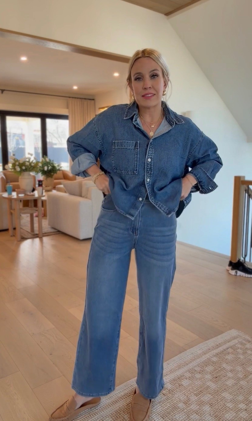 Obsessed with these Amazon sweatpant jeans! Under $50!

#LTKSeasonal #LTKootd #LTKgrwm