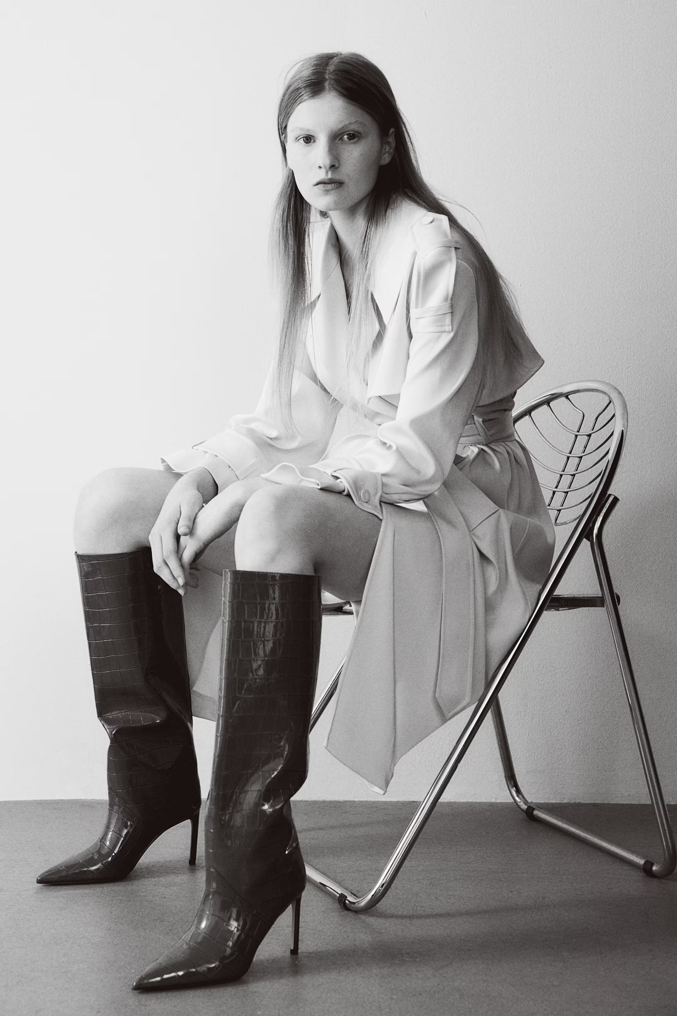 Knee-high heeled boots - High heel - Dark grey/Crocodile-patterned - Ladies | H&M GB | H&M (UK, MY, IN, SG, PH, TW, HK)