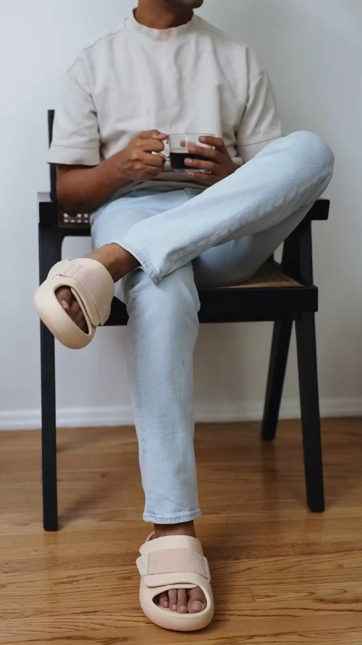 From city errands to photoshoots, my day doesn’t slow down—but my feet sure do when I get home. 🏙️👟 

The @Crocs Mellow Collection brings that much-needed relief with deep, cupped footbeds that offer all-day sink-in comfort. 

The sleek, simple design is perfect for any look, and the roomy fit gives my feet space to breathe. After a long day on the move, slipping back into these feels like pure relaxation. 🛋️💆‍♂️ #GiftedbyCrocs #mellow #mellowrecovery