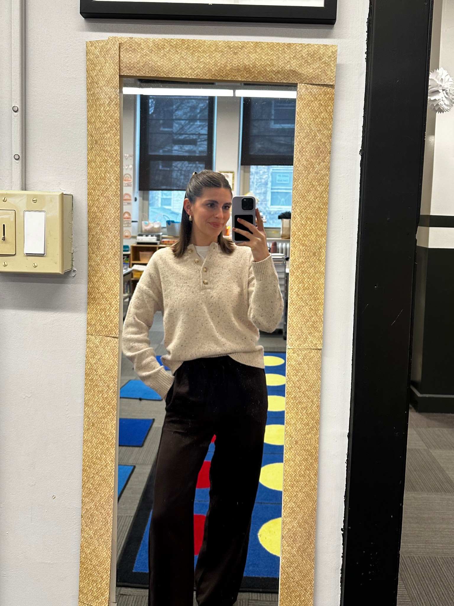 XS pants 
Small sweater 

Spring outfit
Work wear
Work fashion
Linen pants 

#LTKootd #LTKWorkwear #LTKSpringSale