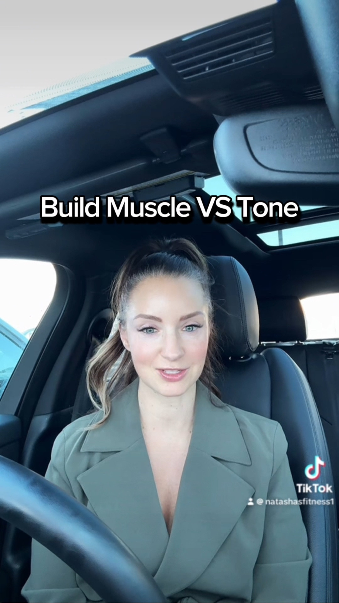 Aritzia outfit linked and on sale ! 
XXS in the jacket, XS bodysuit, 
Size 2 in pants 

#LTKcanada #LTKpetite #LTKfitness