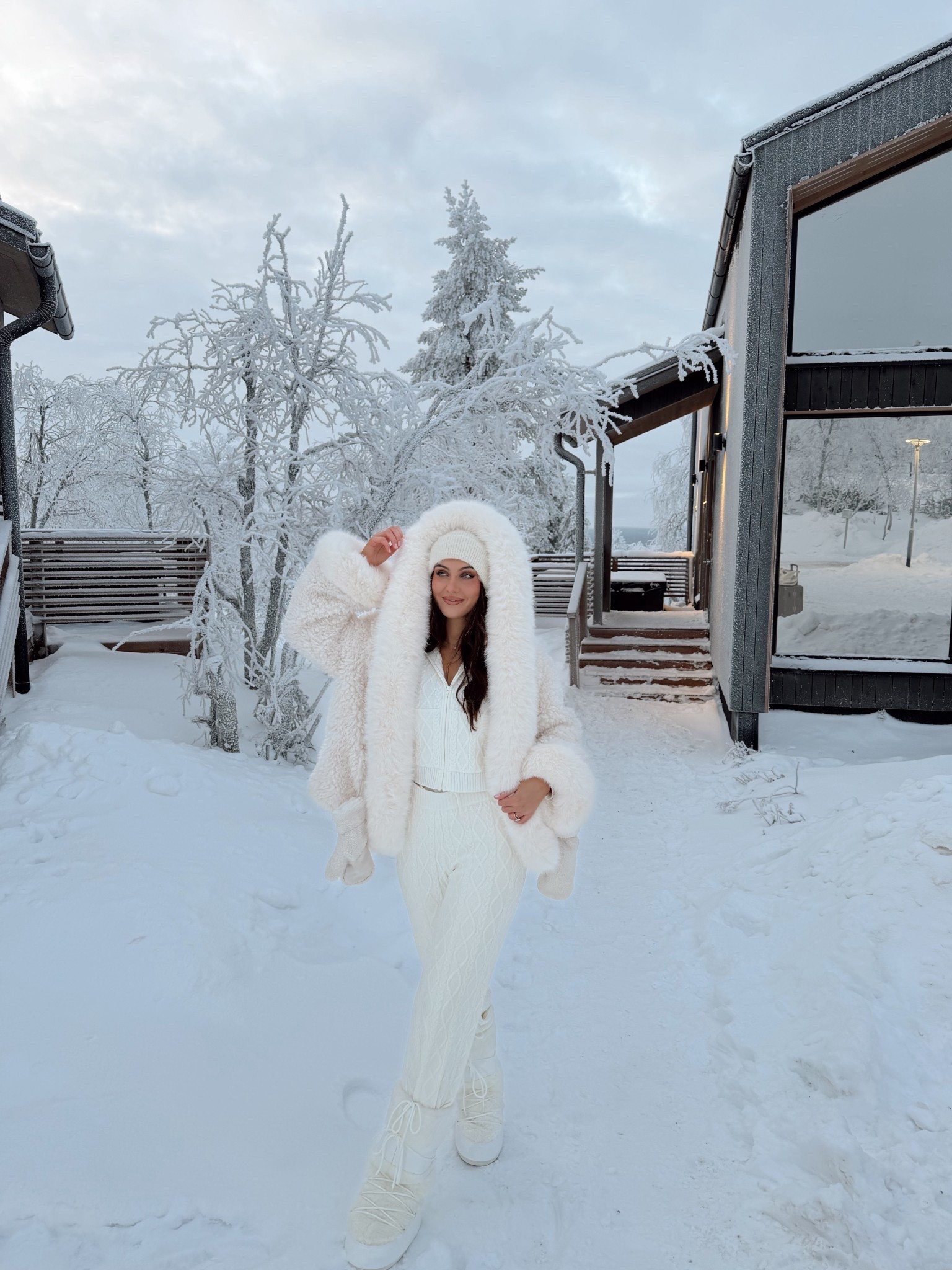 Snow travel outfit 🤍

#LTKwinter #LTKeurope