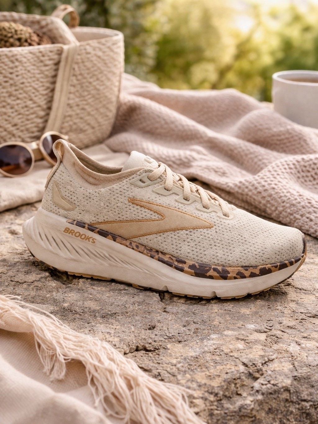 I was not expecting to love these this much… but here we are 🤎🐆

They’re neutral, they go with everything, BUT that cheetah detail gives them just the right amount of fun.

Truly one of those pairs you’ll reach for every day.