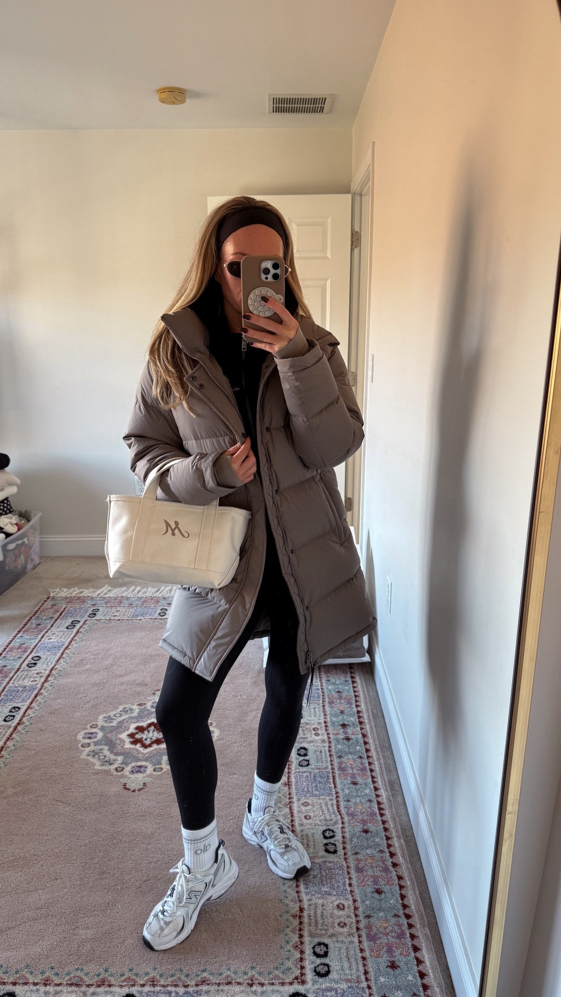 ARITZIA SUPER PUFF ON SALE! The only time this coat goes on sale year round. I wear size small! 



#LTKHoliday #LTKGiftGuide #LTKCyberWeek