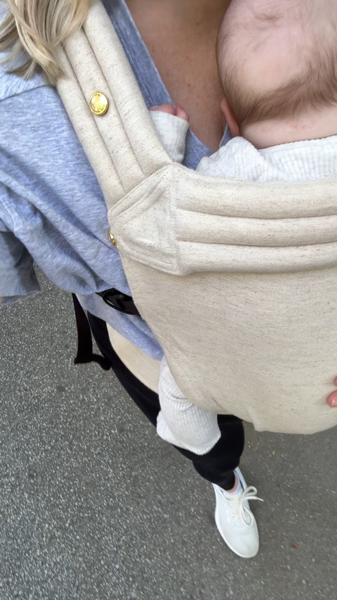 Outfit is aerie and on SALE!!

carrier is artipoppe and shoes are allbirds

#LTKFindsUnder50 #LTKFallSale #LTKSeasonal