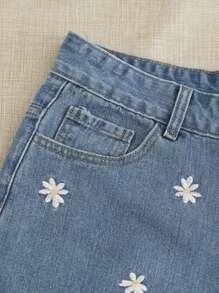 Daisy Floral Embroidery Denim Shorts SKU: swshorts01200415861(1000+ Reviews)Cotton$11.49$10.92Joi... | SHEIN