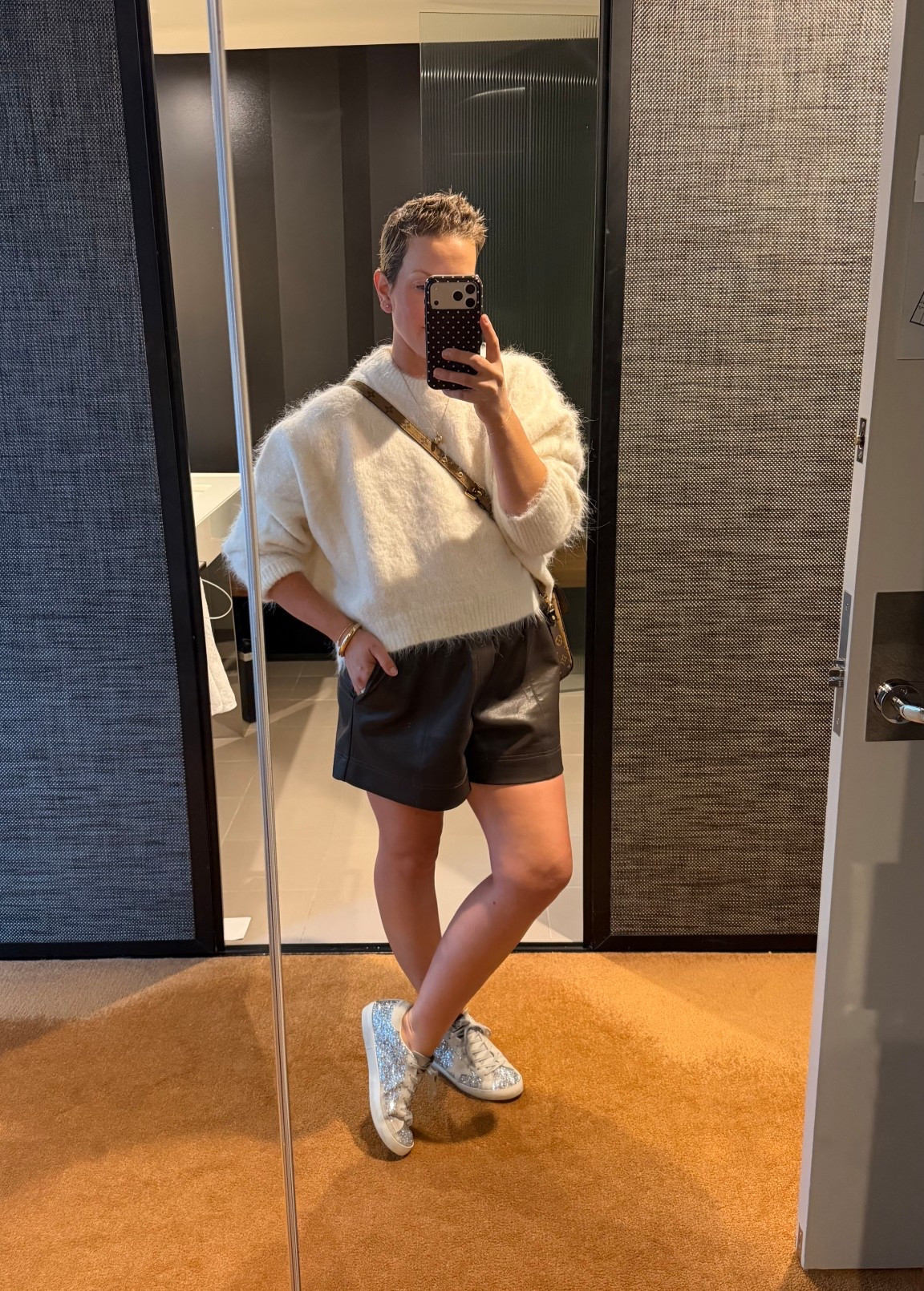 This Dissh outfit just became my favourite for autumn. Love the combination of the fluffy knit and leather look shorts (while it’s still just mild enough!). I’m wearing a medium in the knit.

I’ve added alternatives so you can recreate this outfit with other options as well x

#LTKstyletip #LTKautumn #LTKaustralia