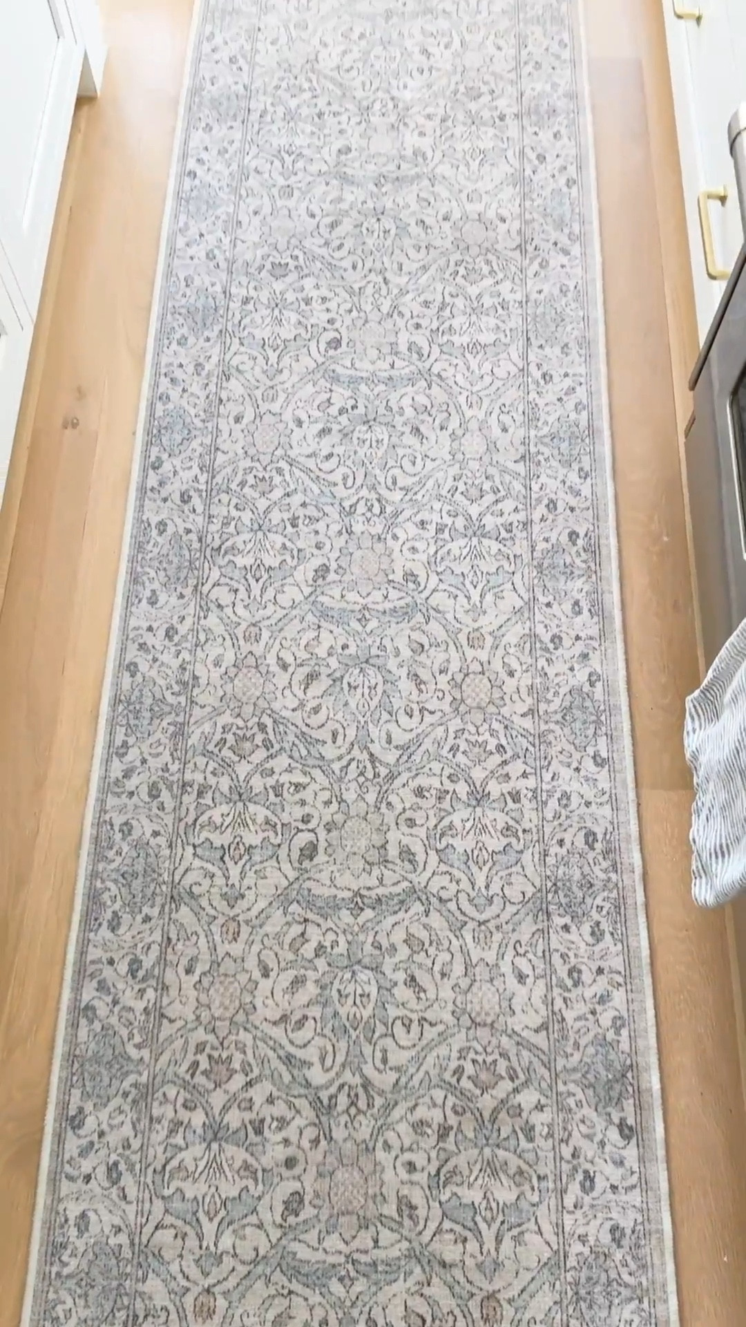 My washable kitchen runner. Would also be perfect in a bathroom!


#LTKHome #LTKmomlife