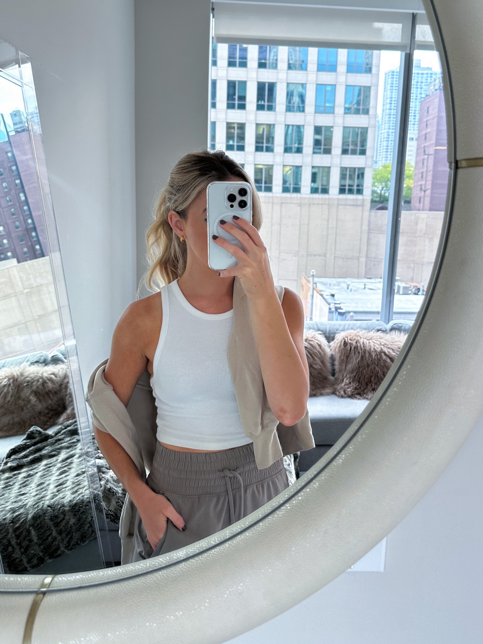 travel outfit
lounge outfit
Abercrombie
Sweatpants
Joggers
Airport outfit 

#LTKfindsunder100 #LTKfitness #LTKtravel