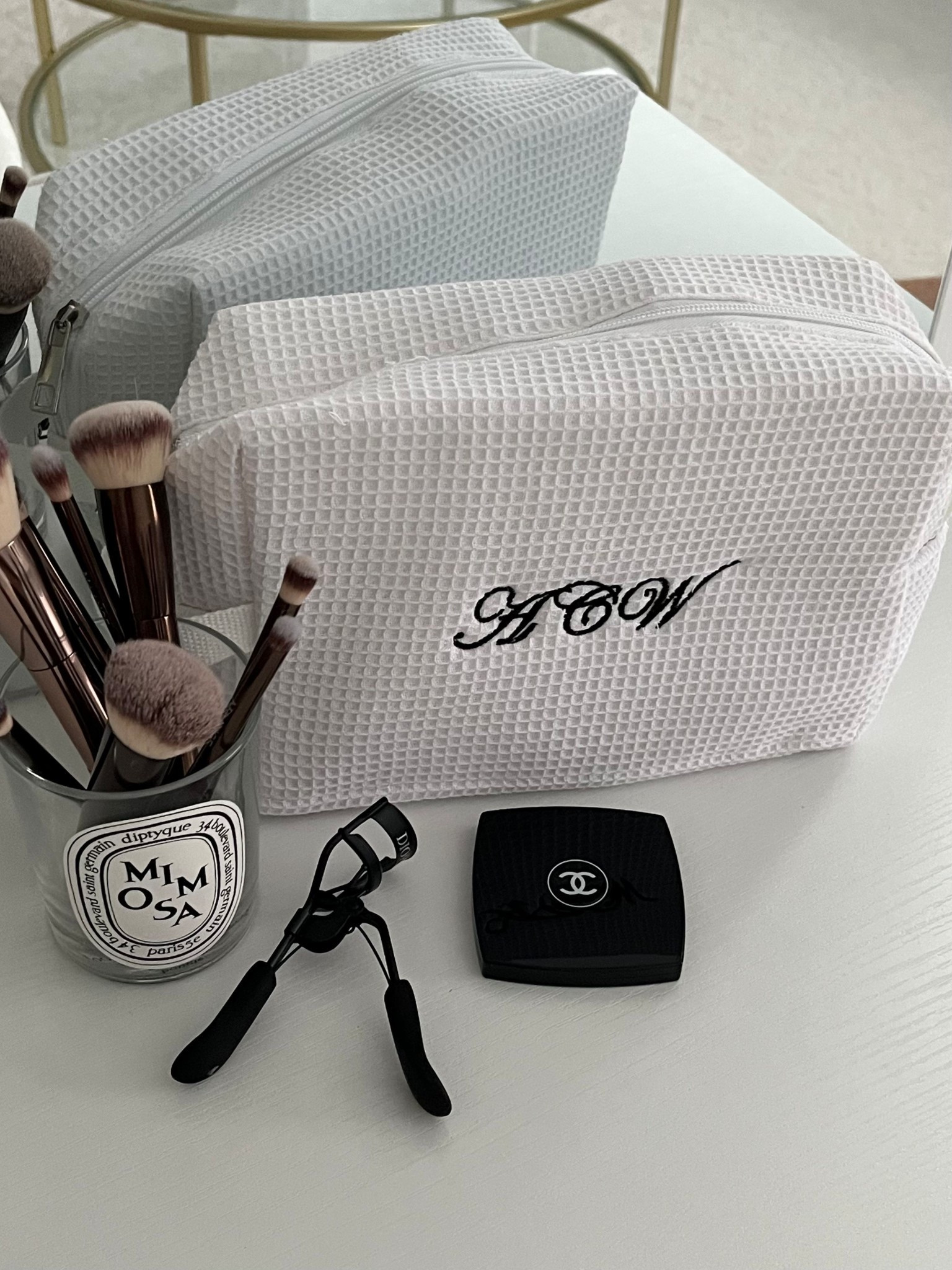 Getting ready aesthetic 🦢🪞🩰🕯️

Cosmetic bag, monogram, viral trending cosmetic bag, makeup, beauty, chic, Chanel, Dior, makeup brushes, travel vanity case

#LTKmorningroutine #LTKFindsUnder50 #LTKBeauty