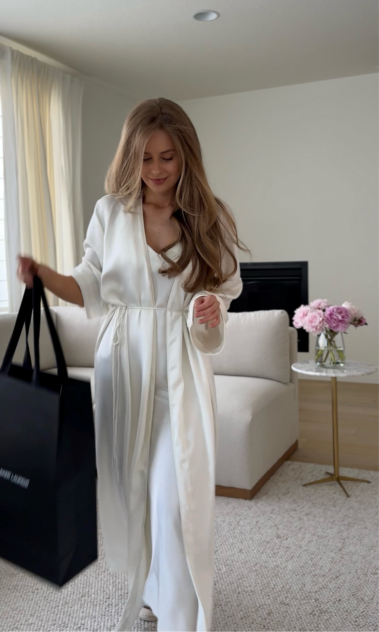 Most elegant night gown and robe 🤍

#LTKfamily #LTKActive #LTKhome