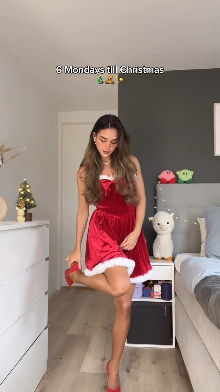 Found the cutest Santa Christmas dress 🎄🧸 

Red velvet christmas holiday season dress • red velvet bag • red high heels 

#LTKpartywear #LTKstyletip #LTKCyberWeek