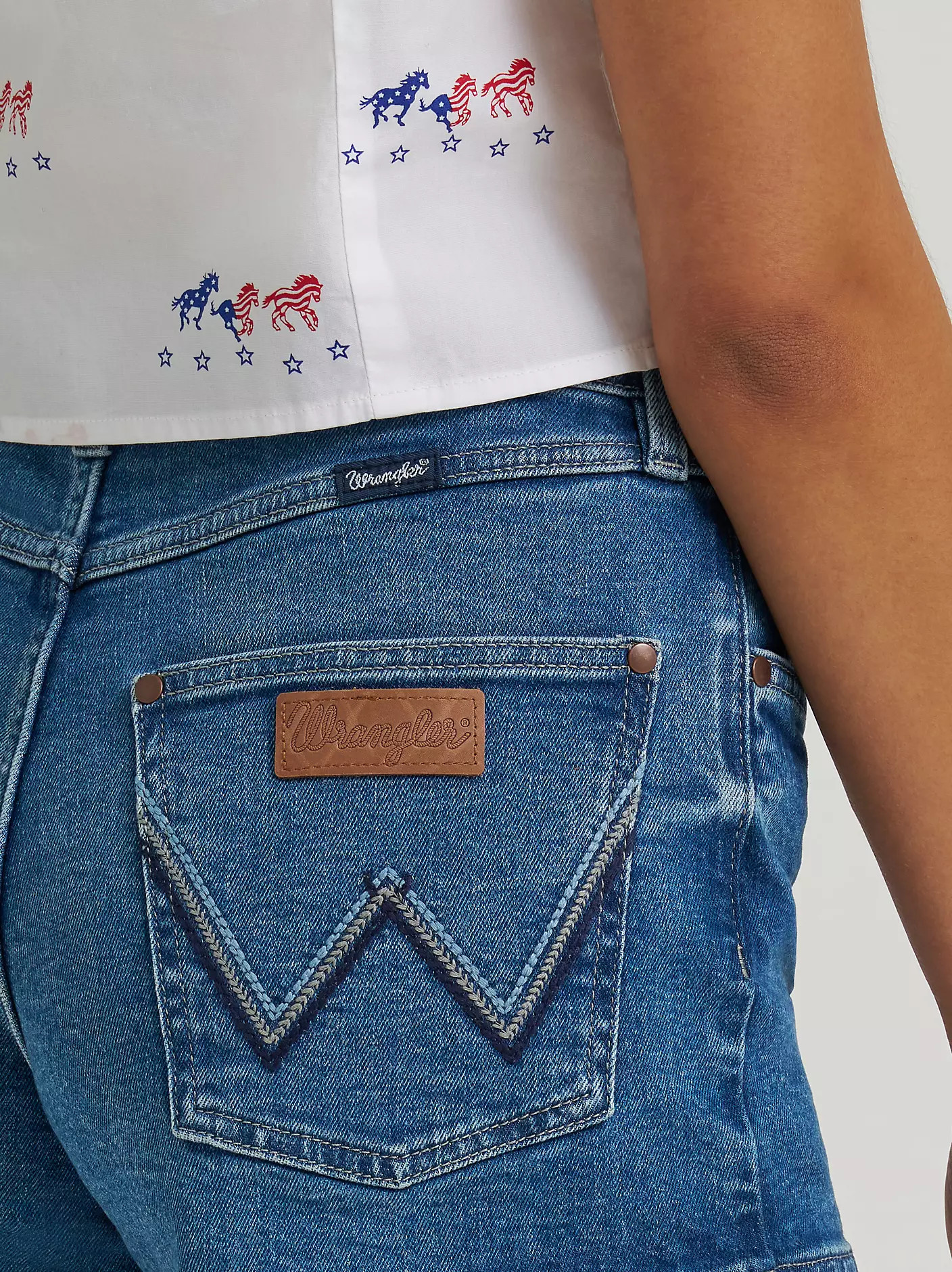 Women's Wrangler Retro® Mae Mid Rise Short | Wrangler