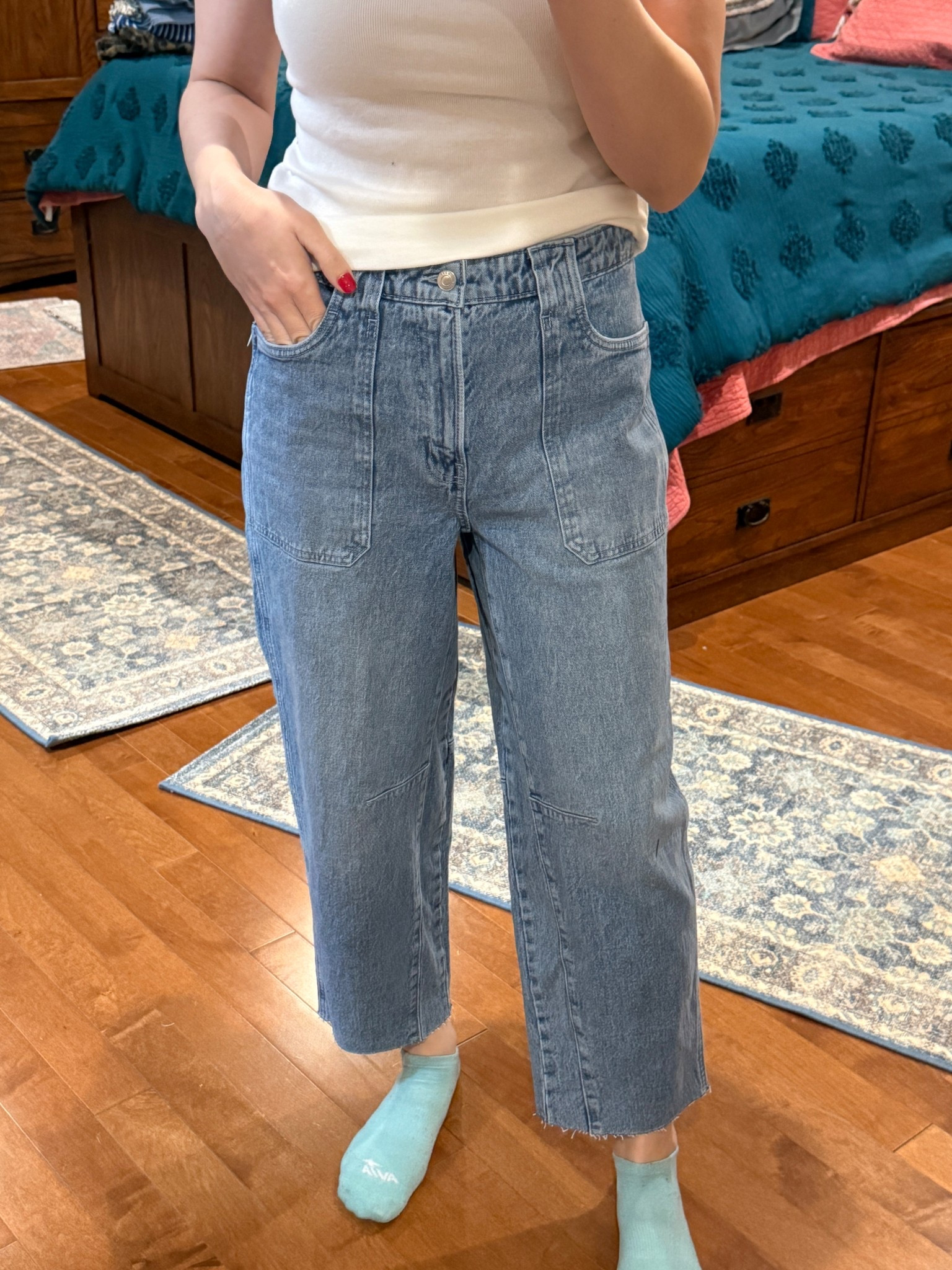 Walmart has really been upping their game lately…how cute are these carpenter barrels?! I’m 5’10” for height and they have a 27” inseam with a raw hem (so you can cut them yourself if you need to!)



#LTKootd #LTKTall