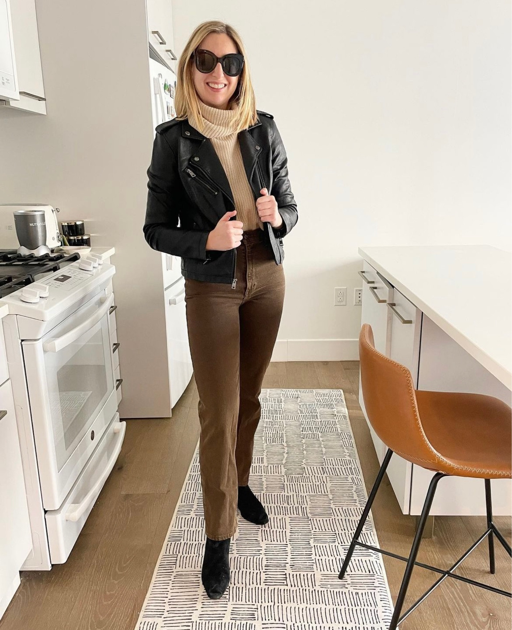 This leather jacket can be added to almost any outfit and make it more edgy
•
I especially love it with these sunglasses and a neutrals outfit
• 
4 in Ultra High Rise 90s Straight Jeans from @abercrombie
9.5 in suede booties from @jcrew 
S in sweater from @madewell 
M in leather jacket from @levis (bought on @amazon)
Sunglasses from @amazon 
•
•
•
•
•
#neutrals #brownjeans #brownjeansoutfit #ootd #outfitoftheday #officeoutfit #techofficeoutfit #corporateoutdit #casualoutfit #edgyoutfit #neutralfashion #neutralstyle #edgyaesthetic #edgyfashion #outfits #officefashion #officefashioninsta #workwear #workwearstyle #womenintechstyle #womenintechfashion