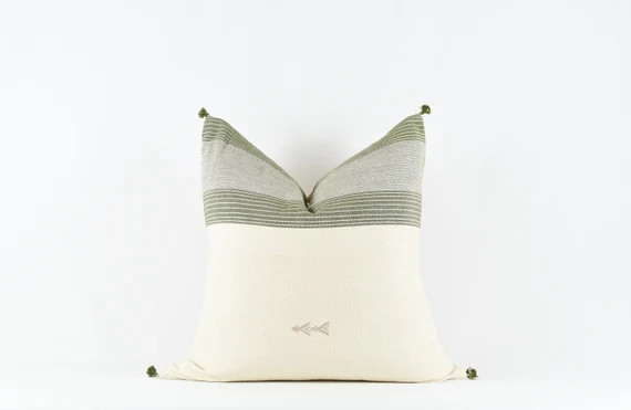 Jese- Ivory Pom Pillow Cover with Green Border and Rust Arrow Motif | Etsy (US)