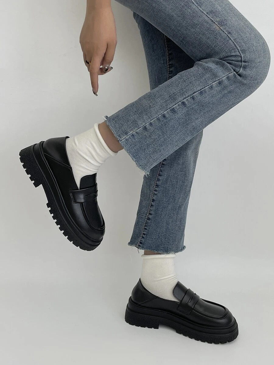 Minimalist Flatform Slip On Loafers
   SKU: sx2207055534948664      
          (14 Reviews)
     ... | SHEIN