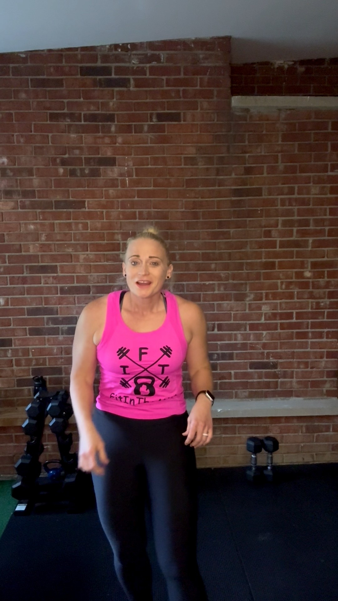 Just your local barn workout fit 💪🐐
Because whether it’s the Barn, the basement, or the backyard, we show up and get it done.

👖 Old Navy PowerSoft leggings — comfy enough for farm chores, tough enough for squats
👟 Reebok Nanos — my go-to for everything from dumbbells to burpees

Look good. Feel good. Work(out) good.
FITM style. 💖 #FitInTheMitt

#LTKfit #fitmomstyle #reeboknanos #oldnavystyle #michiganfitness #barnfit #veteranfitness 



#LTKActive #LTKFindsUnder50 #LTKFindsUnder100