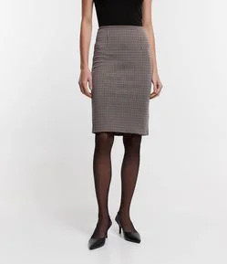 Saia Lápis em Ponto Roma com Estampa Xadrez Marrom | Renner (BR)