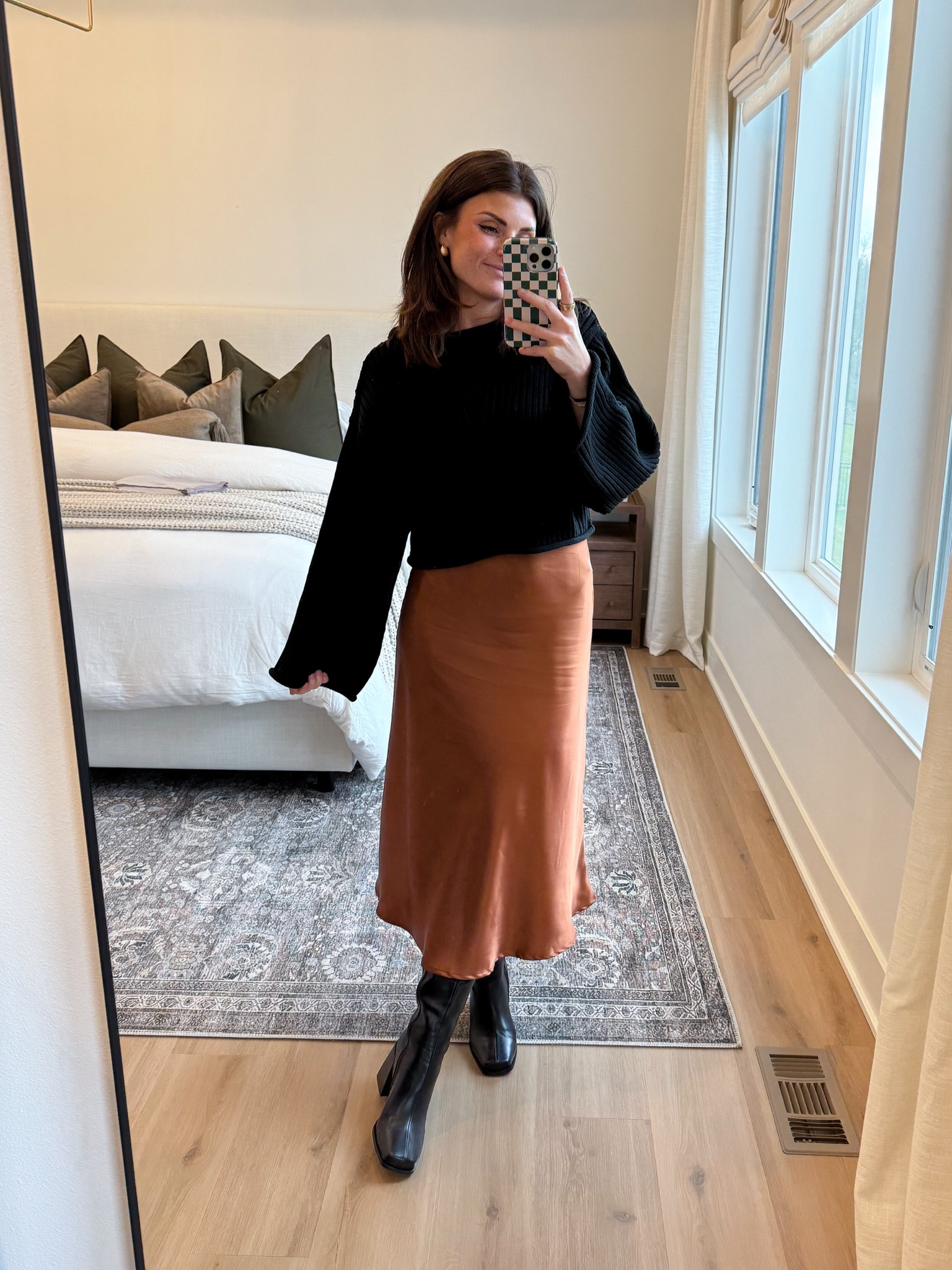 Such a good Amazon find!!! This skirt comes in so many colors and would be GORGEOUS for the holidays! (Sweater is Zara!)
Size down 1 in boots! Skirt is TTS

#LTKHoliday #LTKFindsUnder50 #LTKStyleTip
