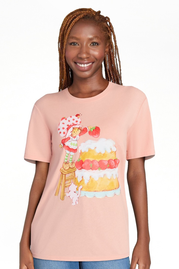 Strawberry Shortcake Women's Graphic Tee with Short Sleeves, Sizes XXS-XXL | Walmart (US)