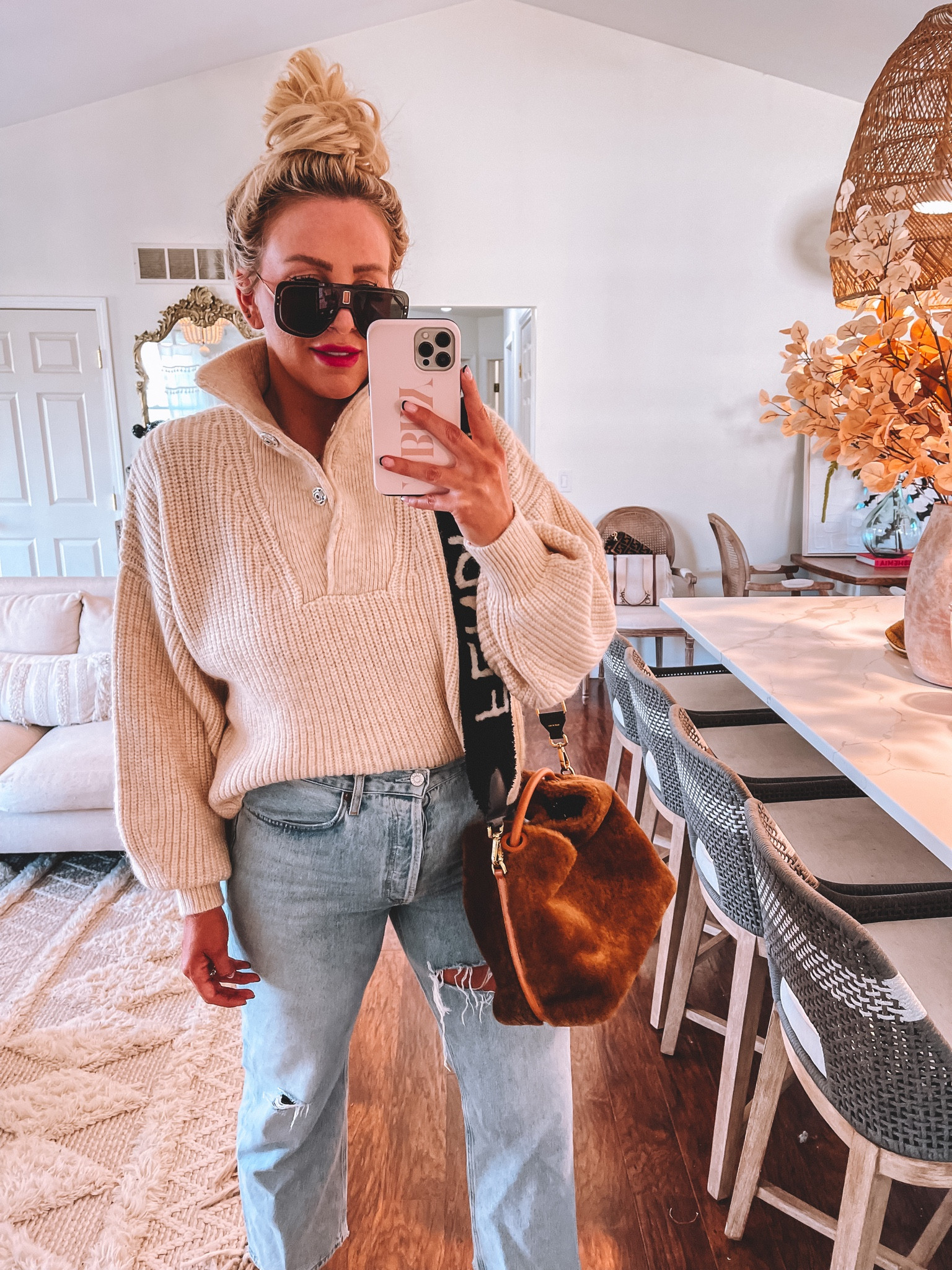 Sized up to a large in my sweater for a oversized fit 