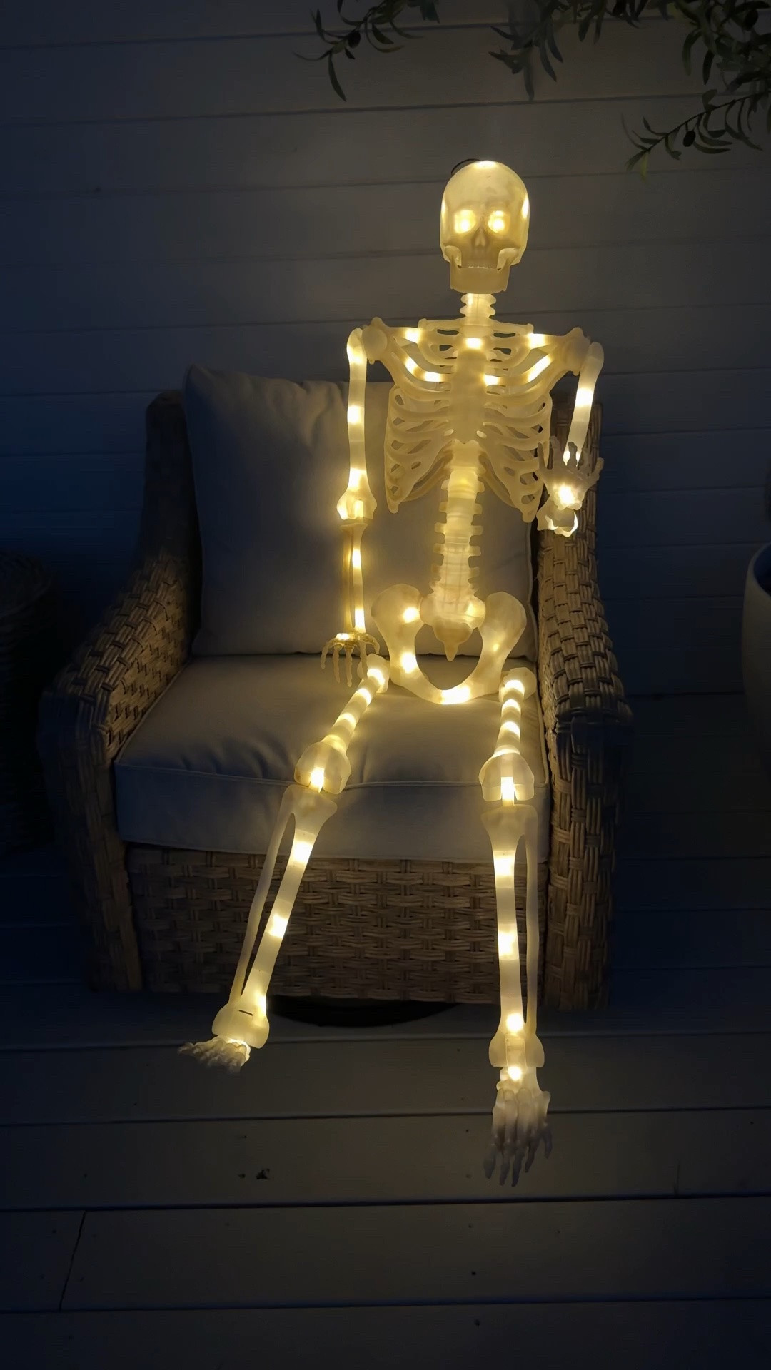 RUNNN 🎃💀 one of my favorite halloween finds from last year is BACK + it’s actually CHEAPER this year!! 🙌🏼

i bought FIVE of these light-up skeletons last year 😂 and used them both inside + outside! they’re 5 ft tall, poseable + light up with different light settings… such a good pottery barn look for less 👀✨

they’re only $29 this year!! 🎃💀 linking them here because i have a feeling these will go FAST!

halloween decor | light up skeleton | pottery barn inspired halloween | outdoor halloween decor | walmart halloween | halloween porch decor | halloween decorations

#LTKSeasonal #LTKHome #LTKvlog