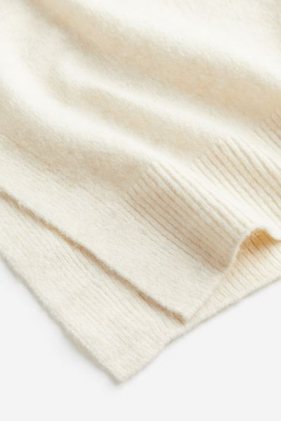 Oversized jumper | H&M (UK, MY, IN, SG, PH, TW, HK)