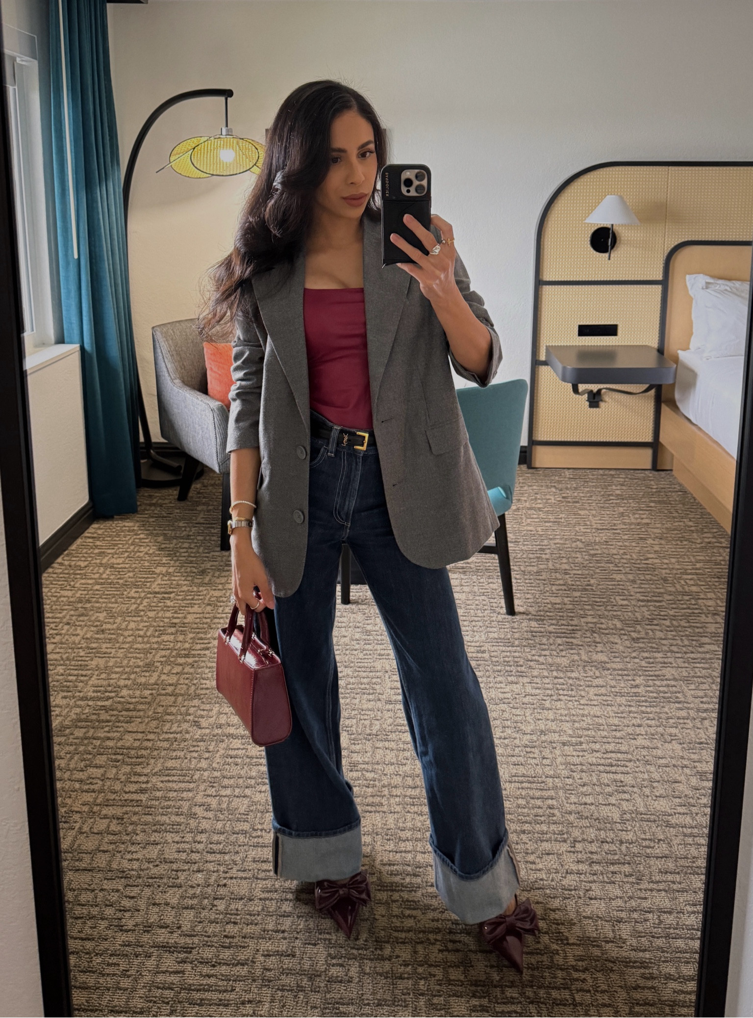 love this color combo ❤️🩶

#LTKFindsUnder100 #LTKStyleTip