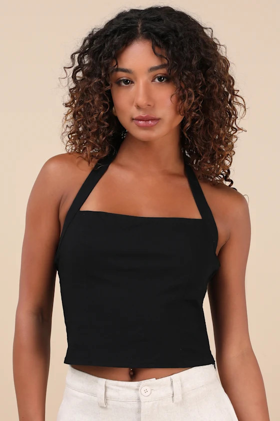 Maebyn Black Halter Crop Top | Lulus