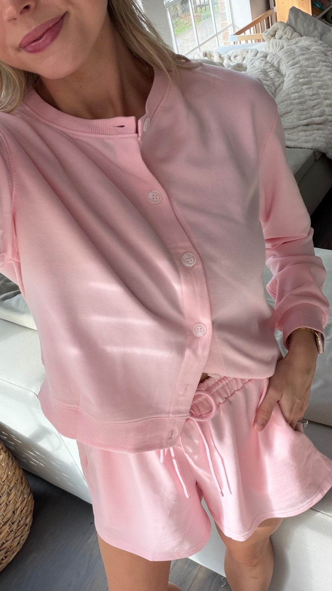 Nursing friendly lounge set size M!

#LTKgrwm #LTKootd #LTKmomlife