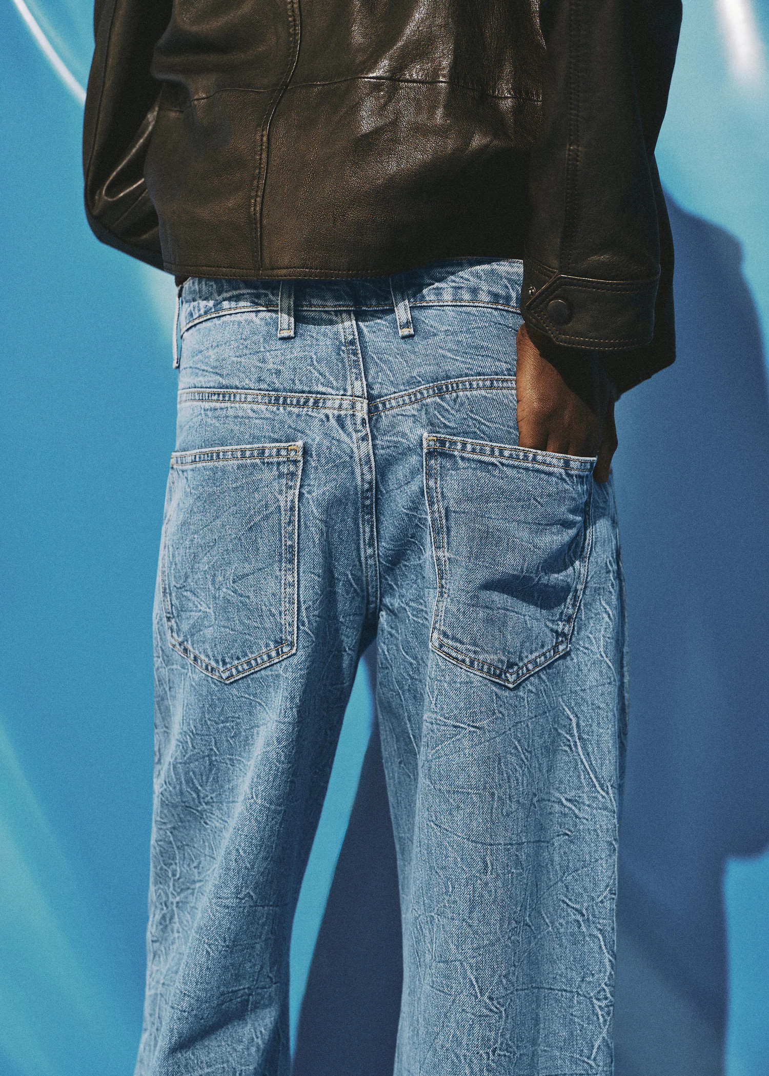 Straight-fit jeans with a creased effect | Mango (US/MX/AU)