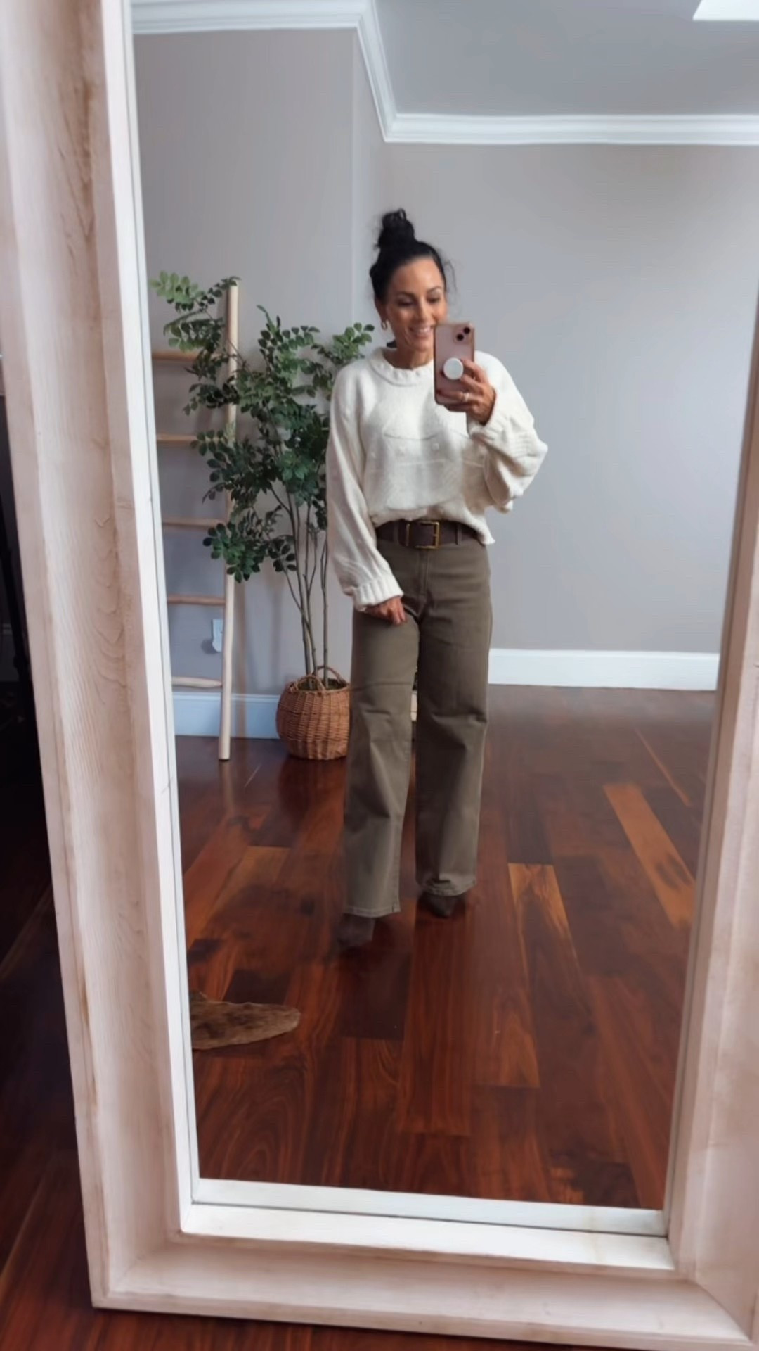 Hair day! But this is what I wore to the salon!
Straight leg sailor jeans in army green and a cream sweater. Chocolate brown booties and belt 

#LTKFindsUnder50 #LTKootd #LTKOver40