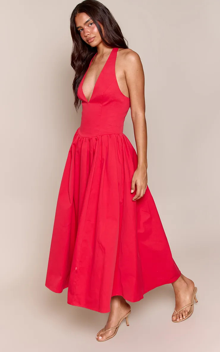 Red Halternek Jurk Met Strikdetail En Plooien In Midaxi-lengte | PrettyLittleThing NL | Prettylittlething Netherlands