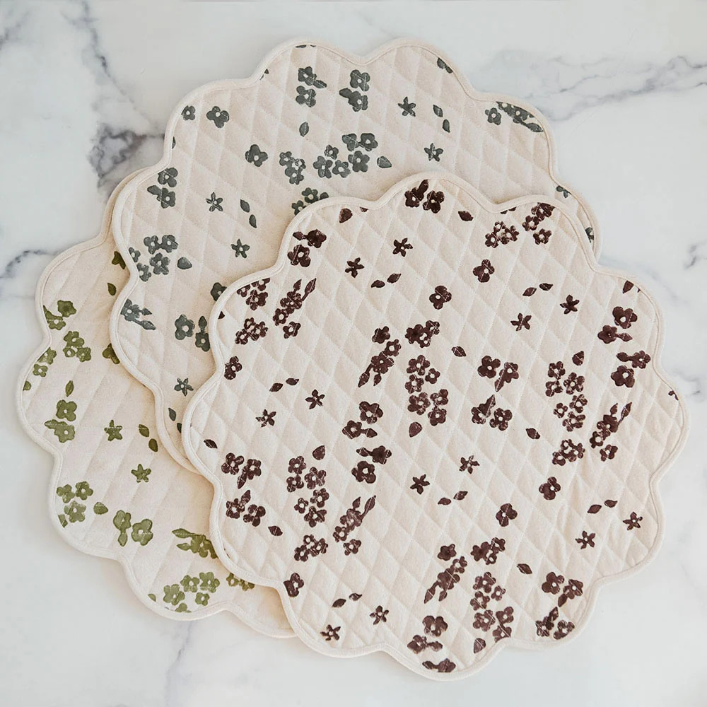 Quilted Scallop Posy Placemat | Roan Iris