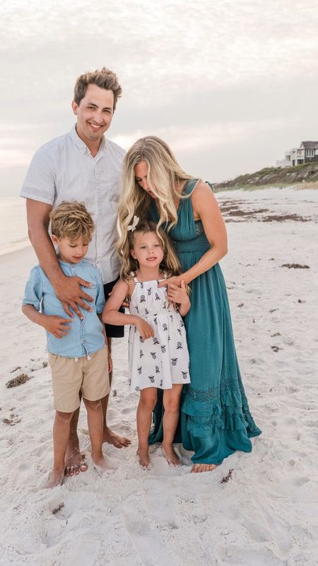 Beach family picture outfit ideas

#LTKKids #LTKFamily #LTKMens