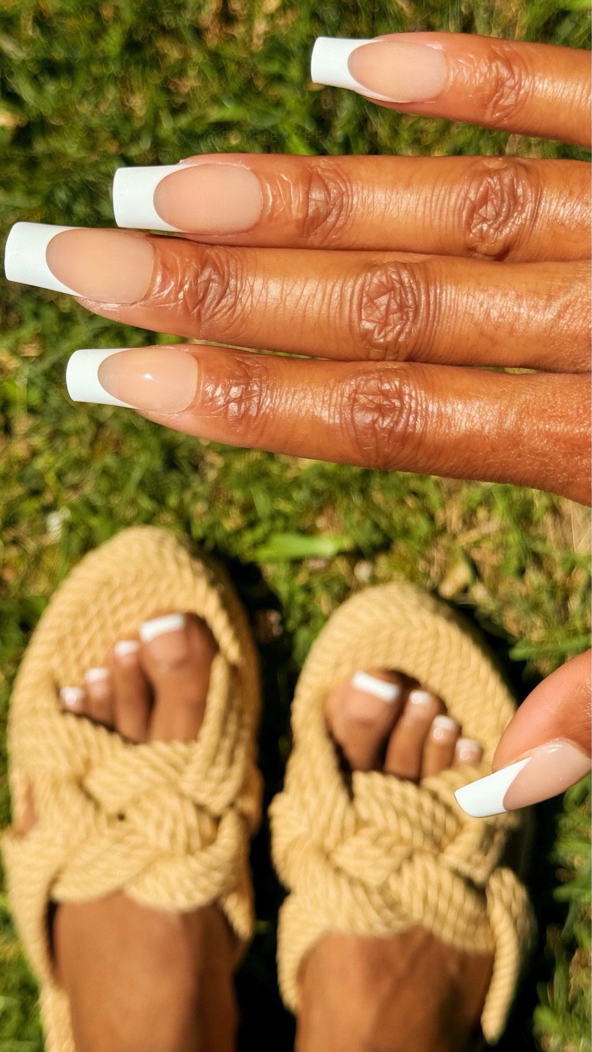 It’s summertiiiime ☀️✨ which means I’m making sure I keep my nails and toes on point 💅🏾✨. 

When it comes to my nails, I’m a DIY girlie to help me save money lol 🤑. I make my press on nails using gel polish, and then I glue them on with regular nail glue (which doesn’t need to be cured).

For my mani, I did some of my favorite long french tip BTArtBox nails 😍. They look great with the french tip press on toenails Novo Ovo previously gifted me! Gotta keep my feet looking sandal ready lol 👡 .

I’m ready for my beach day this week 🙌🏾😩🏝️

#LTKFindsUnder50 #LTKBeauty