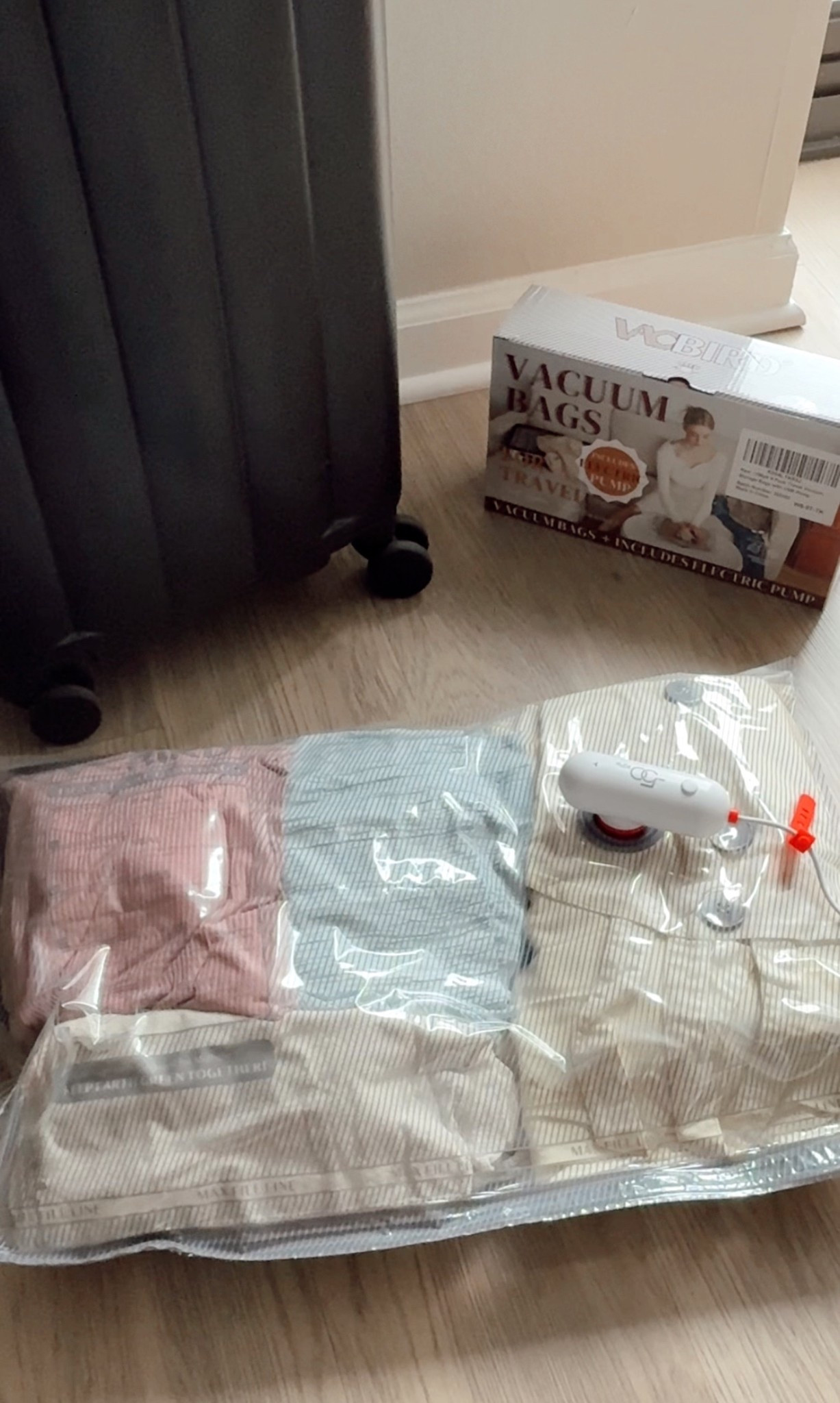 Vacuum bags for travel & moving 

#LTKHome #LTKSaleAlert #LTKFindsUnder100