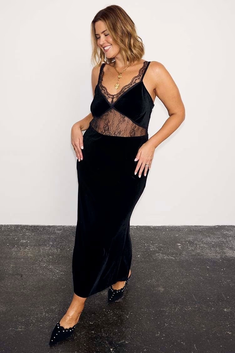 Let’s partyyyyy 🍸💫

#LTKuk #LTKfestive #LTKmidsize