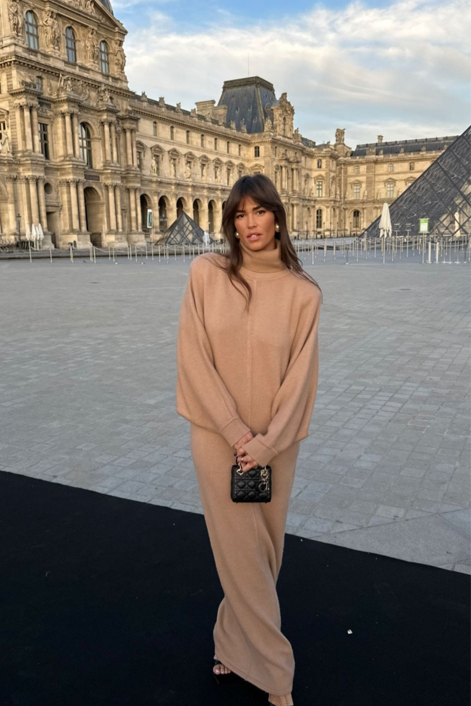 Lancôme x Louvre party 

Ensemble en cachemire camel, robe camel, maxi robe à col roulé camel, robe cachemire, longue robe cachemire camel, ensemble camel, mini Lady Dior noir, mini sac en cuir noir
#PFW #LTKFrance #LTKxPFW #ParisFashionWeek #Lancôme #LancômexLouvre 

#LTKparties #LTKeurope #LTKSeasonal