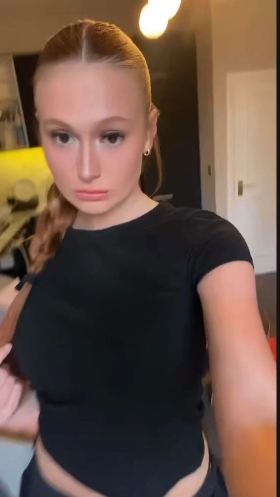 London shopping night outfit ❤️🥲✋🏼 super into cargo pants lately lol 