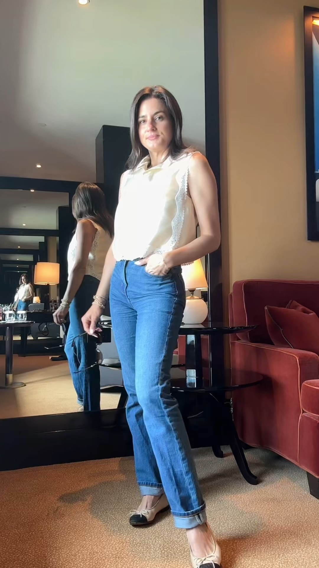 A simple denim outfit to walk around nyc