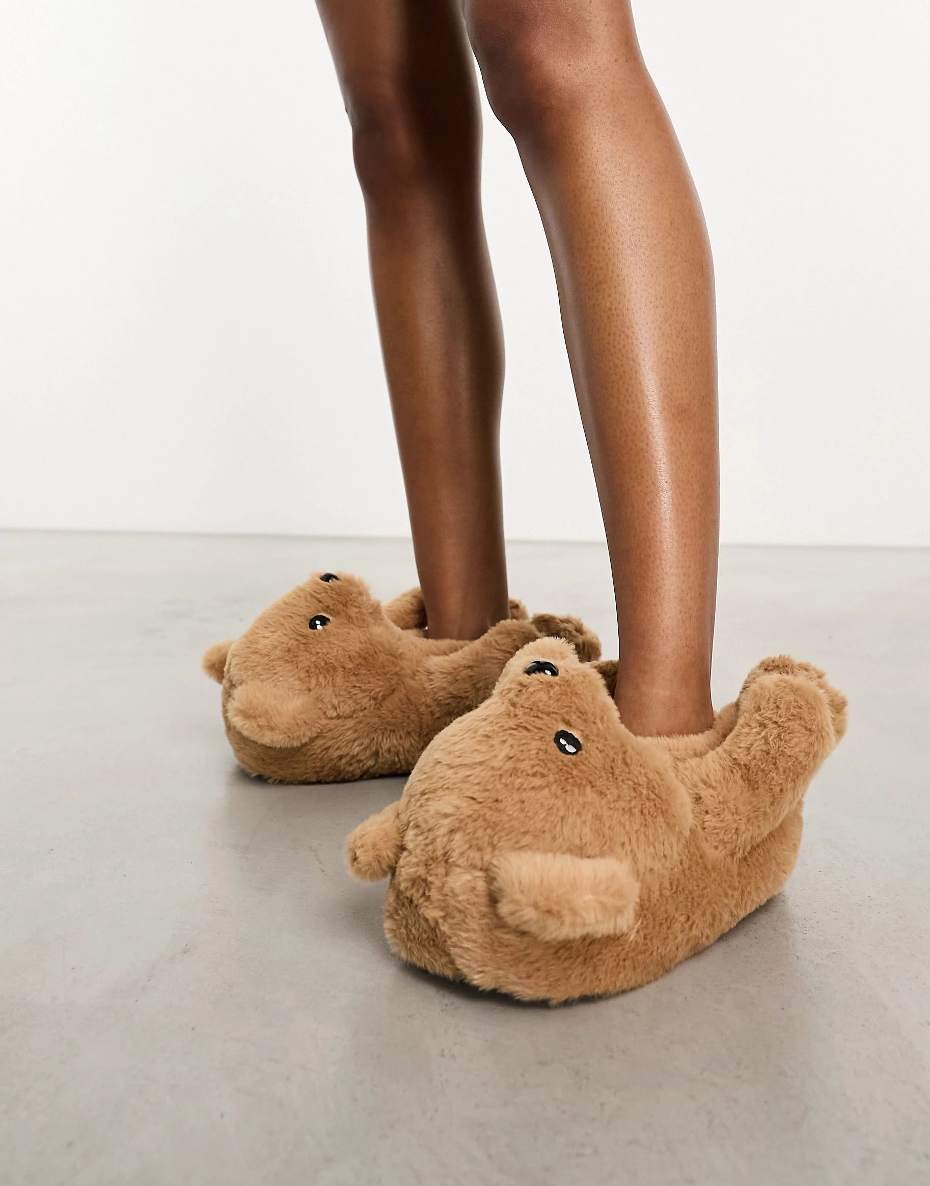 ASOS DESIGN - Ziggy - Teddybeer pantoffels in bruin | ASOS (Global)