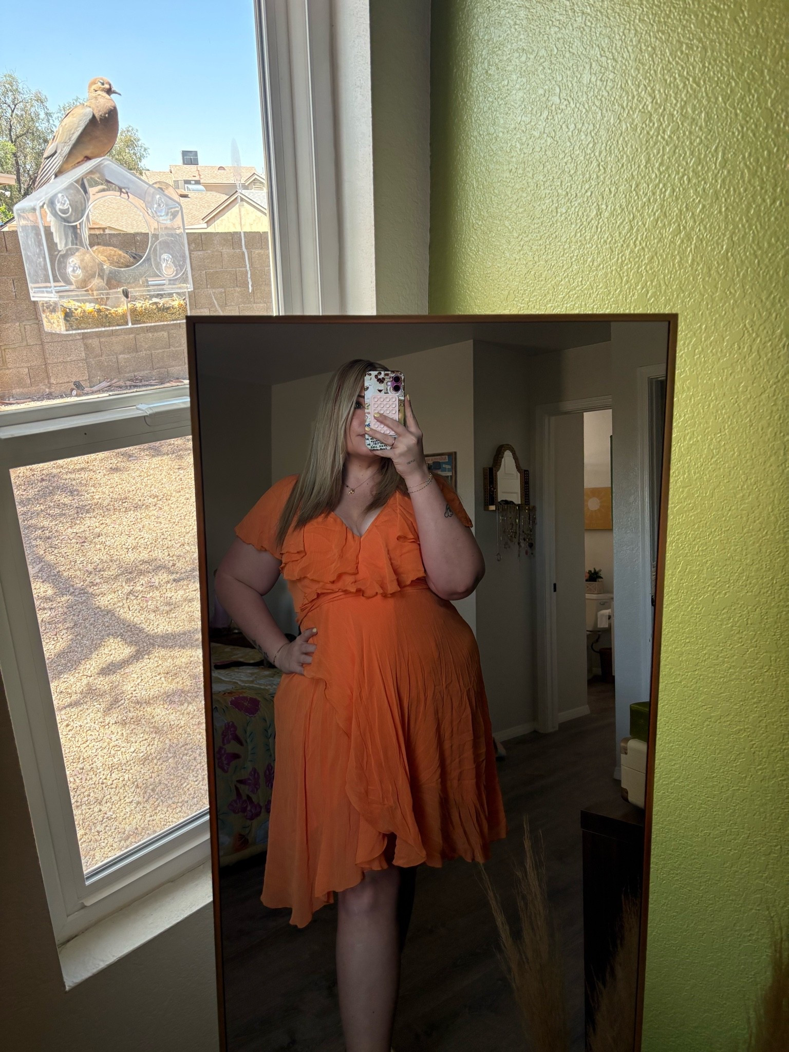 Cute orange curve dress

#LTKdayinmylife #LTKootd #LTKgrwm