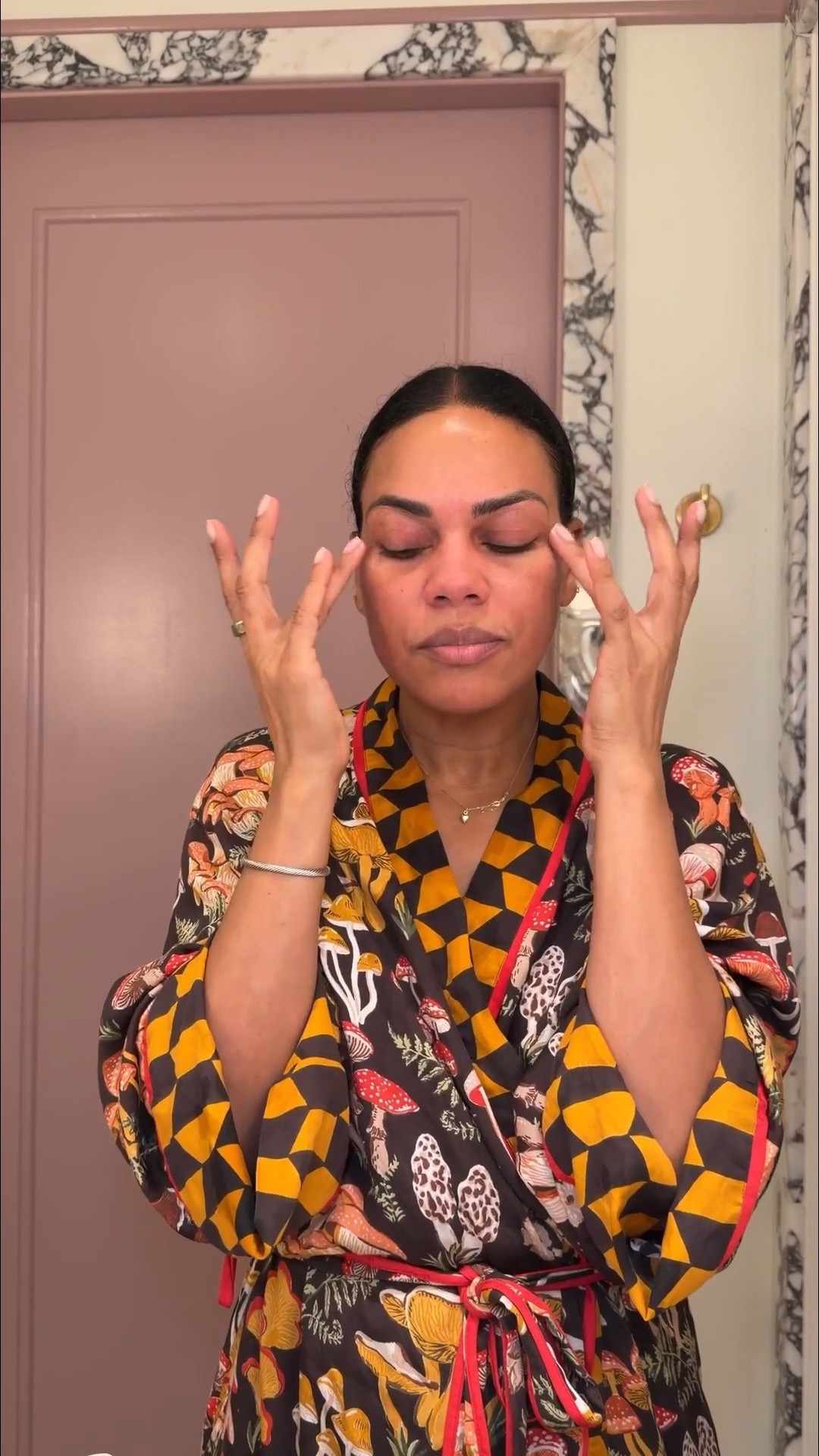 Double cleanse, retinol, moisturize. My routine when taking off makeup before bed!  



#LTKBeauty #LTKgrwm #LTKmorningroutine