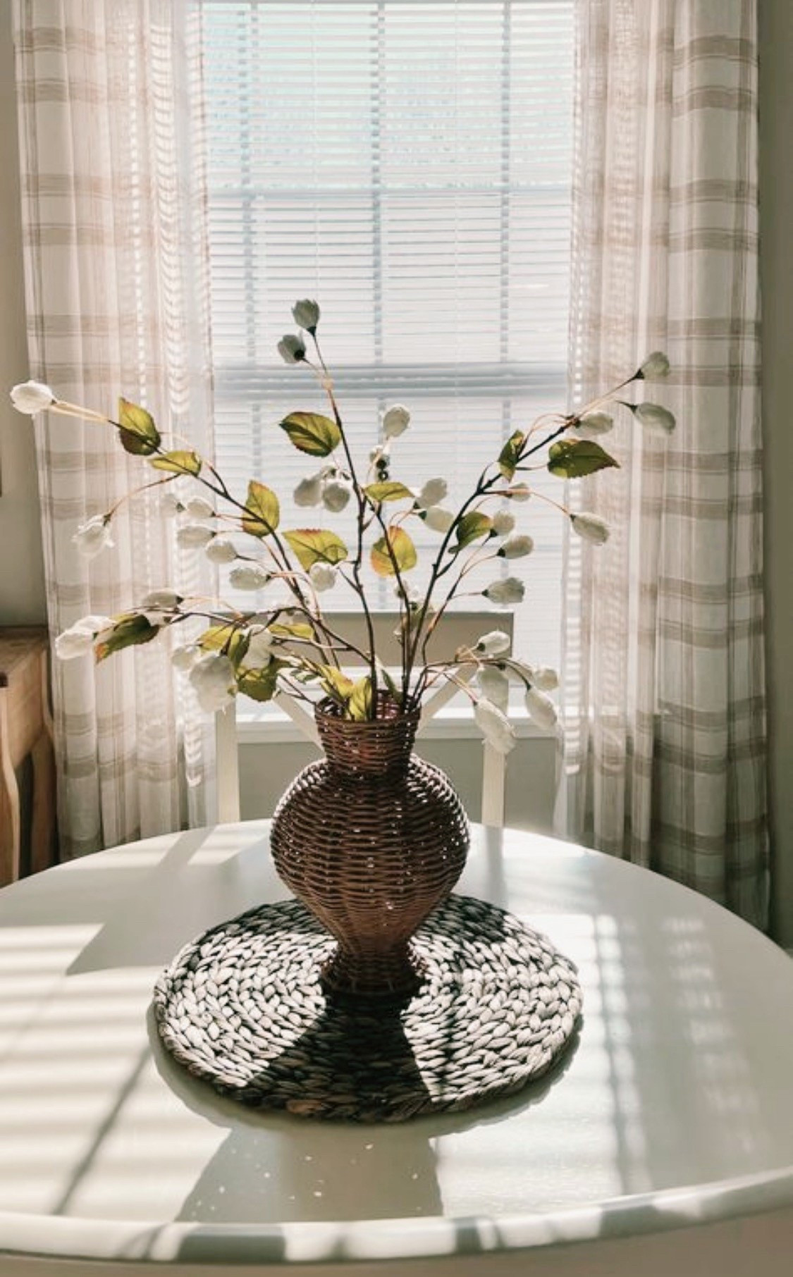 Sunshine coming through 💛☀️⛅️ #homedecor


#LTKFindsUnder50 #LTKHome #LTKStyleTip