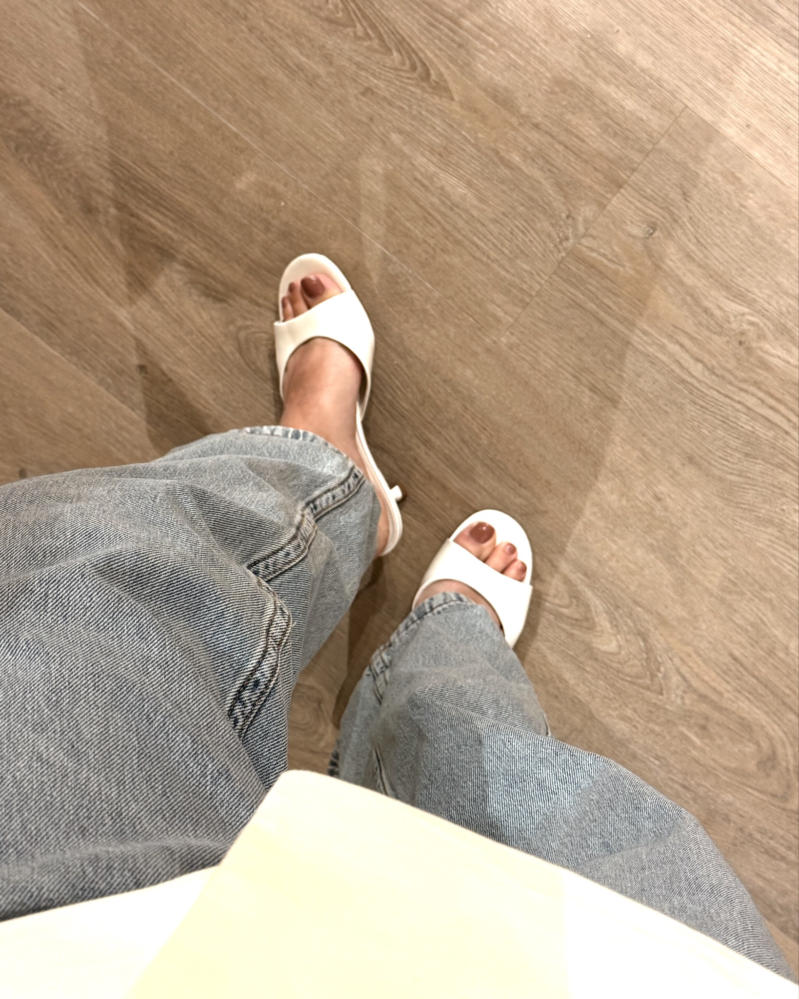 Cute spring heels! From MANGO 🤍

Spring shoes, kitten heels, white heels, slipper heels, 

#LTKeurope #LTKspring #LTKnederlands